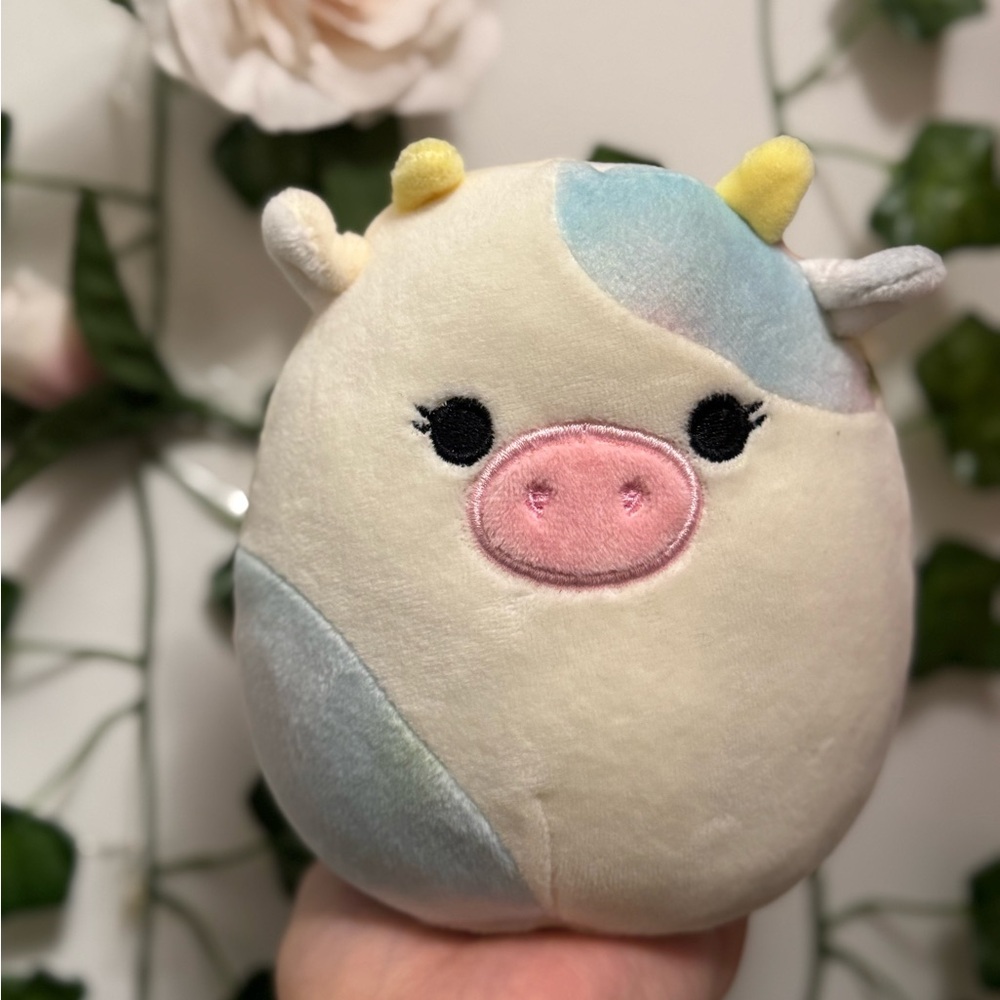 𝐒𝐪𝐮𝐢𝐬𝐡𝐦𝐚𝐥𝐥𝐨𝐰𝐬 - Candess 🐮💛